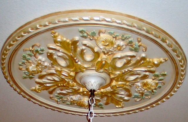 Ceiling medallion 2