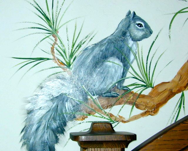 SQUIRREL OVER HEADBOARD